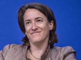 Portrait Delphine d'Amarzit