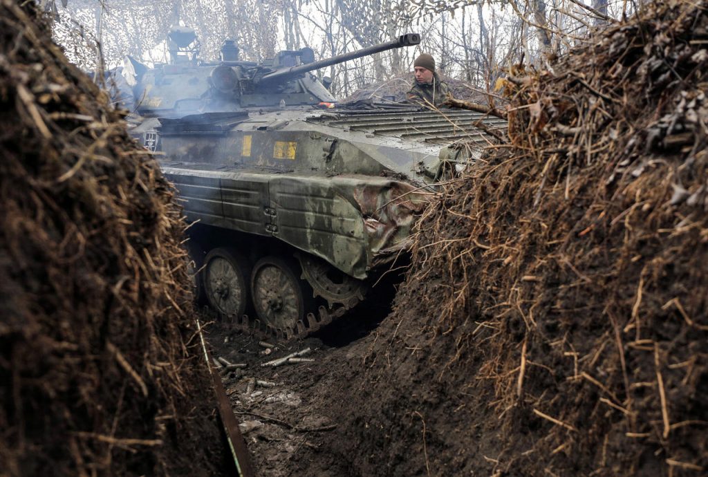 Guerre du Donbass, char d'assaut