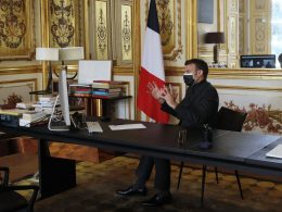 Emmanuel Macron annonçant la suppression de l'ENA
