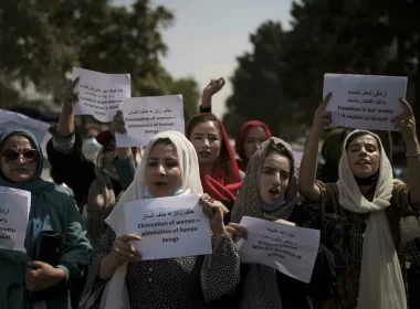 Afghanes manifestant pour leurs droits dans les rues de Kaboul