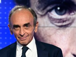 Eric Zemmour, le polémiste qui a eu un procès le mercredi 17 novembre contre les mineurs isolés, ici sur une plateau télé