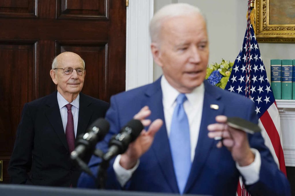 Joe Biden et Stephen Breyer