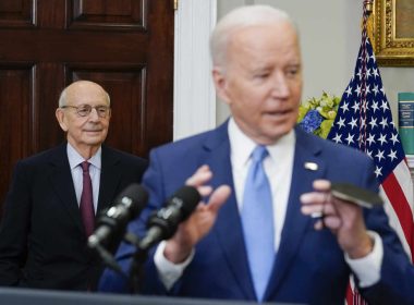 Joe Biden et Stephen Breyer