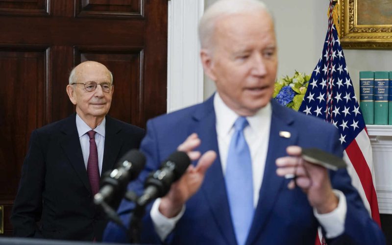 Joe Biden et Stephen Breyer