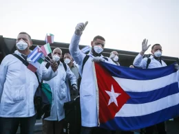 Source : the arrival of Cuban doctors in Italy on March 22, 2021 by Simone Bergamaschi