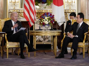 Joe Biden rencontre le premier ministre japonais Fumio Kishida lors d'une visite à Tokyo - Tunisie Numérique