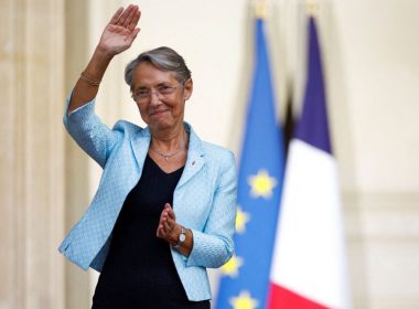 Élisabeth Borne à Matignon le 16 mai, le jour de sa nomination en tant que Première Ministre de la République Française (crédit : Christian Hartmann – Reuters)