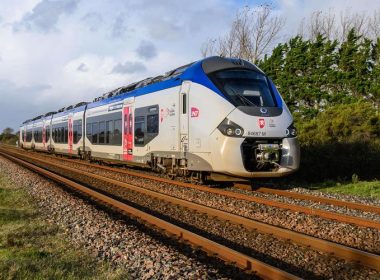 Photo d'un Train Express Régional en région Nouvelle Aquitaine -© Crédit photo : XAVIER LEOTY/”Sud Ouest”