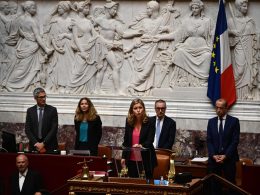 28 juin 2022, Yael Braun-Pivet du parti Renaissance (anciennement LREM) et la Coalition Ensemble !, s’exprime après avoir été élu Président de l’Assemblée nationale à Paris (Photo de Christophe ARCHAMBAULT / AFP)