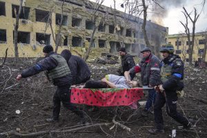 Femme maternité Marioupole Ukraine Guerre