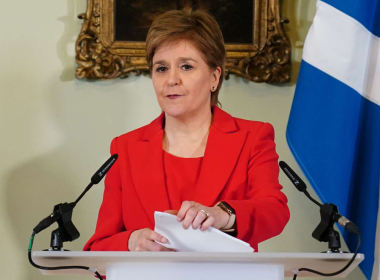 La première ministre écossaise Nicola Sturgeon, lors de son discours annonçant sa démission, le 15 février 2023 (crédit : Jane Barlow / AFP)