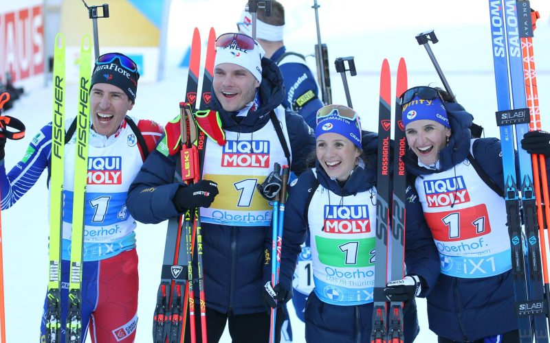 l'équipe de France décroche la médaille d'or lors du relais mixte des Championnats du monde. (source: Eurosport)