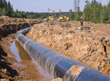 Une fois aboutit, ce pipeline deviendra le plus long oléoduc du monde. Ce qui représentera l’équivalent de la distance entre Madrid et Bruxelles. Crédit : Bildnachweise