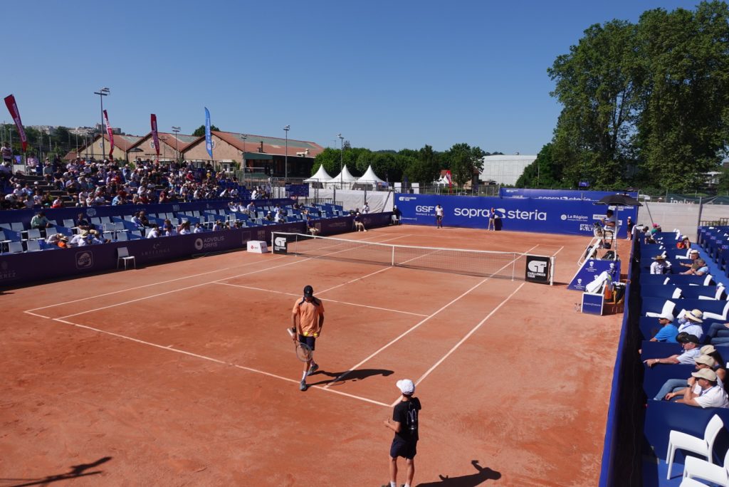 Le court central de l’Open Sopra Steria de Lyon (Crédit : Hugo Cazal / CS Actu)