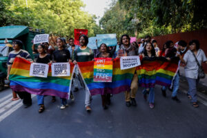Manifestation en faveur de la légalisation du mariage entre personnes de même sexe, le 18 octobre 2023 à New Delhi. ANUSHREE FADNAVIS / REUTERS