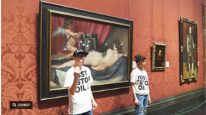 Hanan, 22, and Harrison, 20, in front of “Rokeby Venus” Venus at Her Mirror by Velázquez at the National Gallery, London on November 6, 2023/ © Just Stop Oil