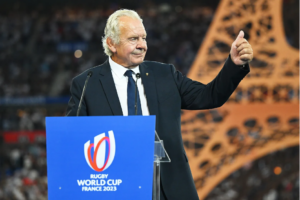 Bill Beaumont, président de World Rugby, félicitant la France pour l’organisation de la Coupe du monde 2023. (source: RugbyWorldCup)