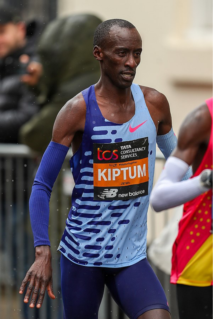 Kelvin Kiptum lors du marathon de Londres en avril 2023. (crédits: Katie Chan, CC BY-SA 4.0 , via Wikimedia Commons)