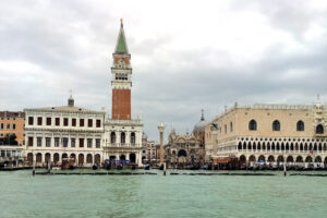 Piazza San Marco (St Mark’s Square), seen from the lagoon. Credits: Jeanne Lauzevis, CS Actu, February 2024.
