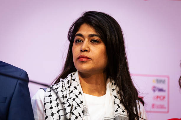 La députée européenne Rima Hassan, le 30 juin 2024 à Paris. (Photo by Telmo Pinto/SOPA Images/LightRocket via Getty Images)