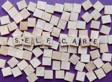 La question de la santé mentale a été abordée au CESE par 2O jeunes. @WOKANDAPIX / Pixabay