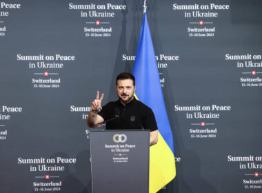Volodymyr Zelensky, lors du Sommet pour la paix en Ukraine, le 16 juin à Lucerne, en Suisse. (Photo by Sedat Suna/Getty Images)